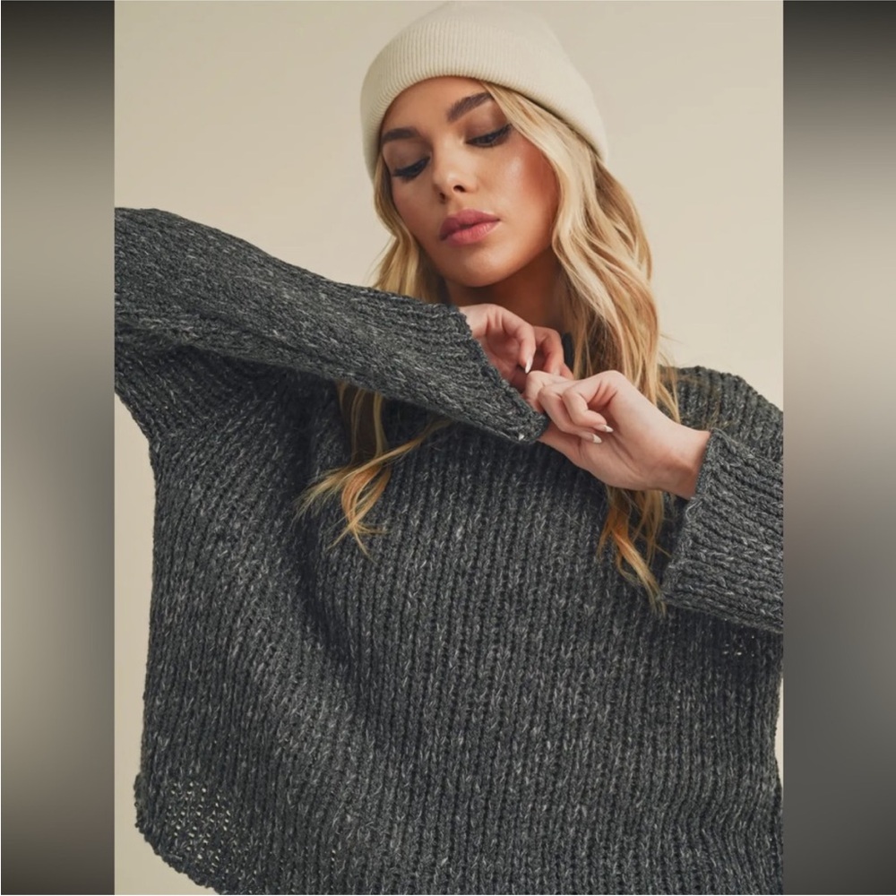 Aemi + Co charcoal knit sweater